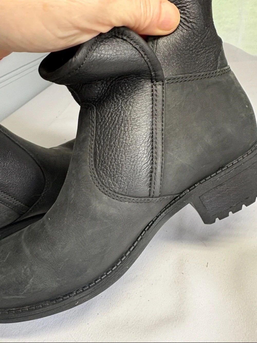 UGG Black Leather Women's Ankle Zip Booties 7
